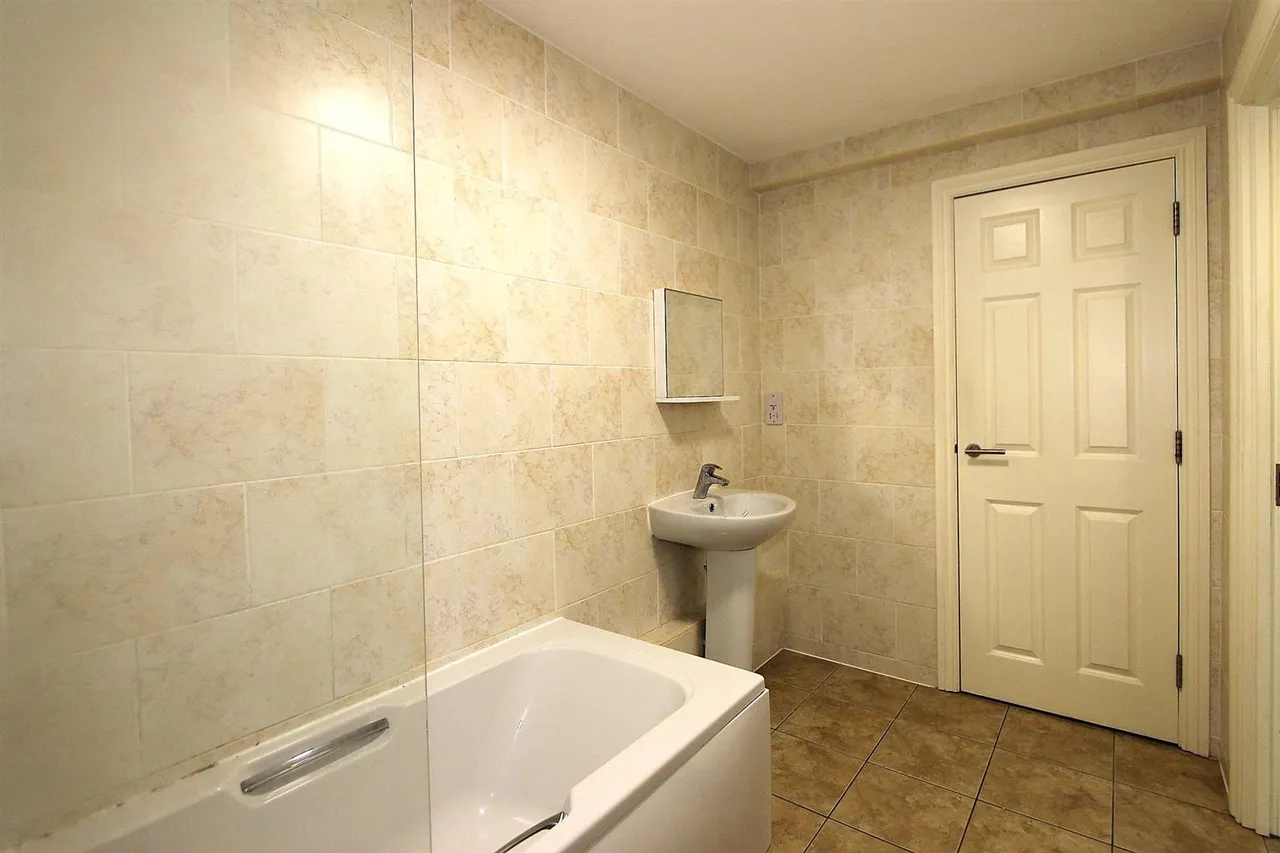 Woodcock Mews, Brierley Hill, photo 11