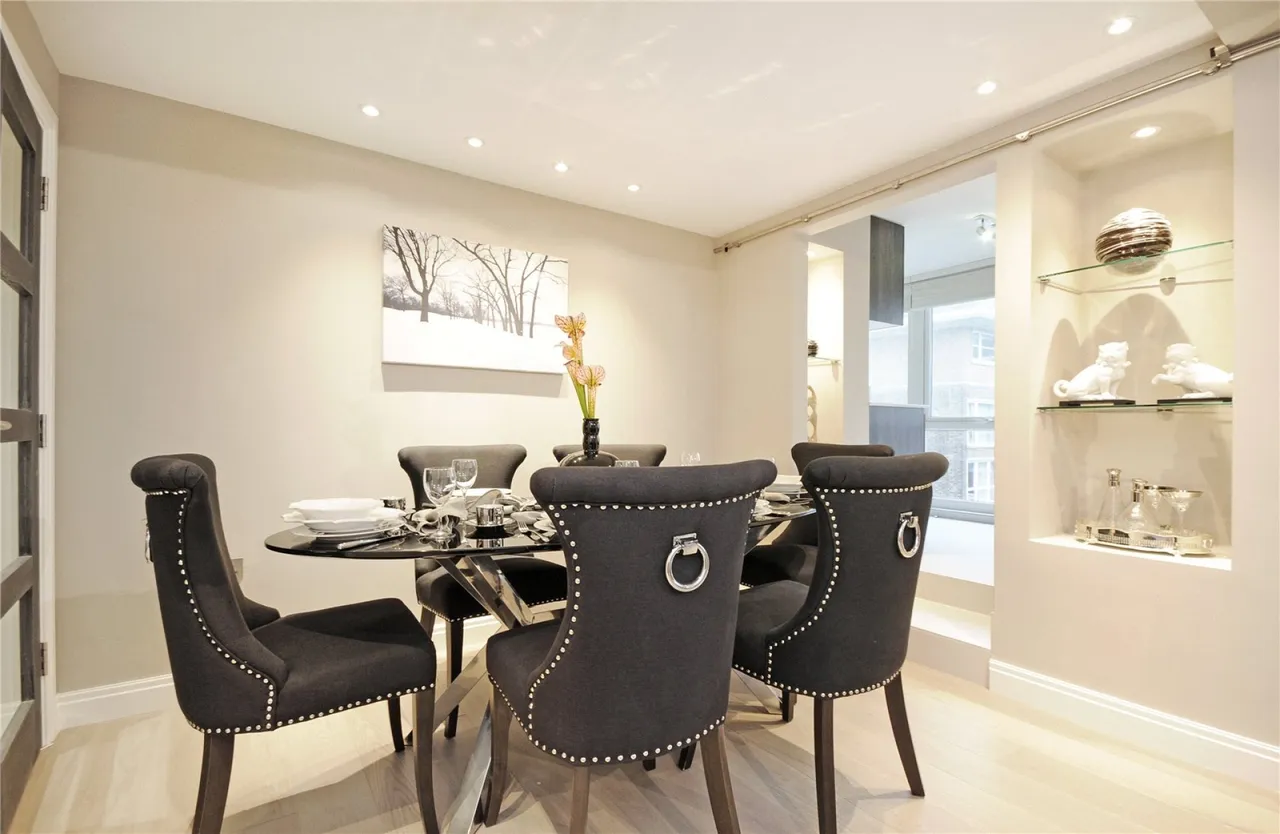 Boydell Court, St Johns Wood Park, photo 2
