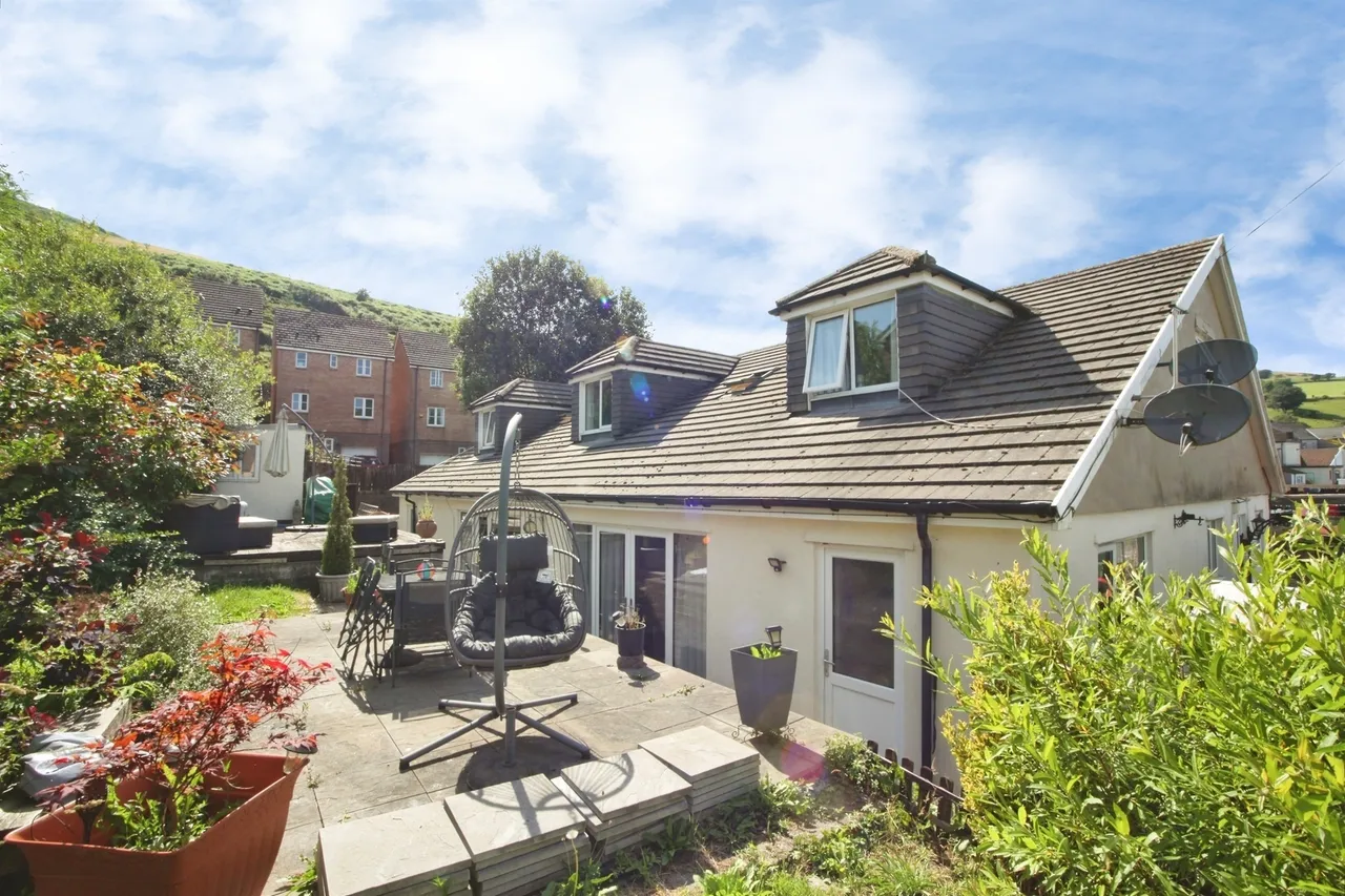 Lower Francis Street, Caerphilly, CF83, photo 4