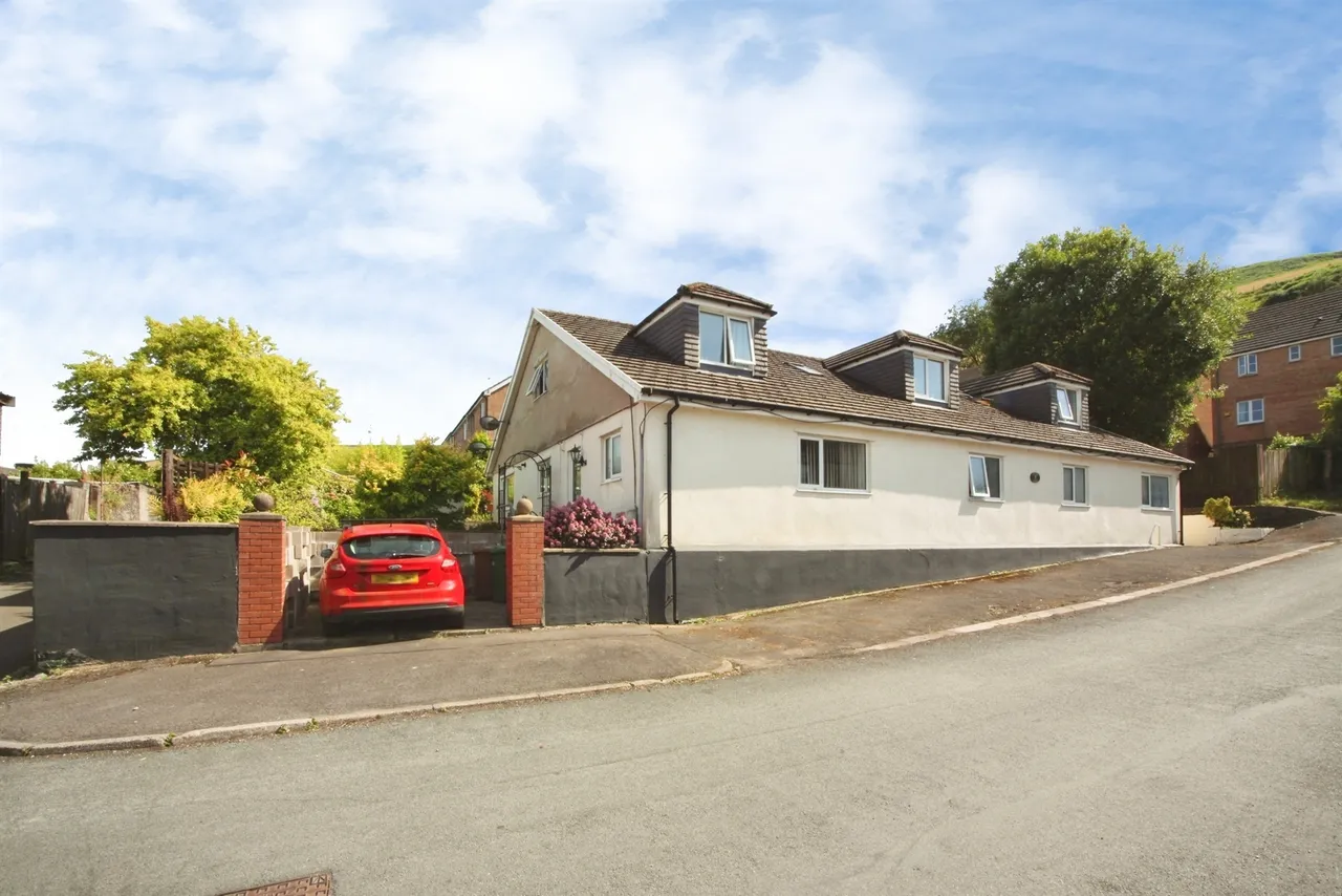 Lower Francis Street, Caerphilly, CF83, photo 3