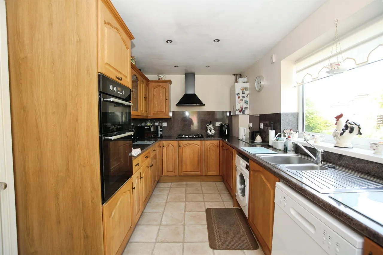Lower Francis Street, Caerphilly, CF83, photo 16