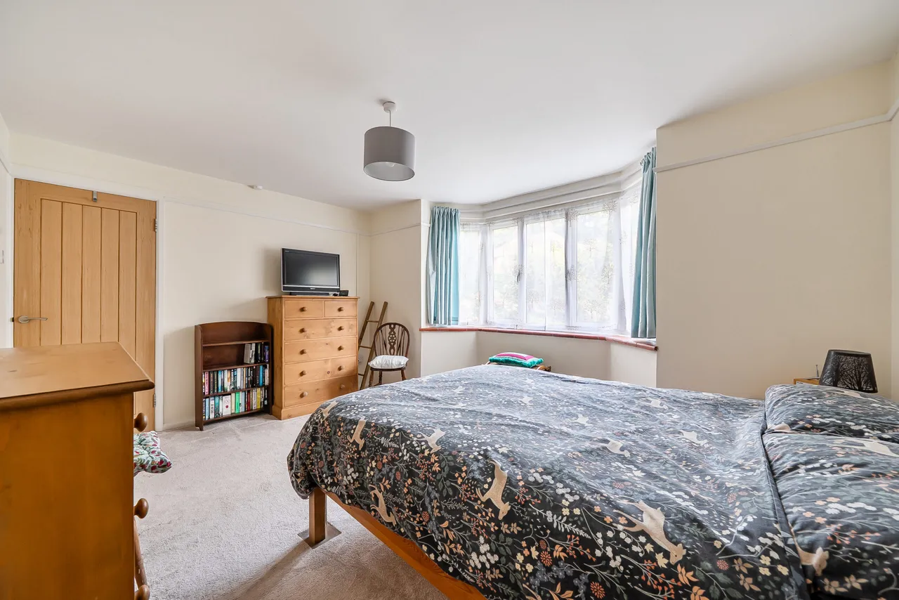 Whitfield Road, Haslemere, GU27, photo 9