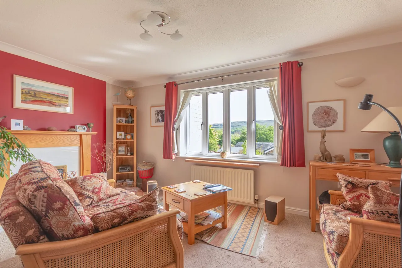 Whitestone Drive, East Morton, BD20, photo 2