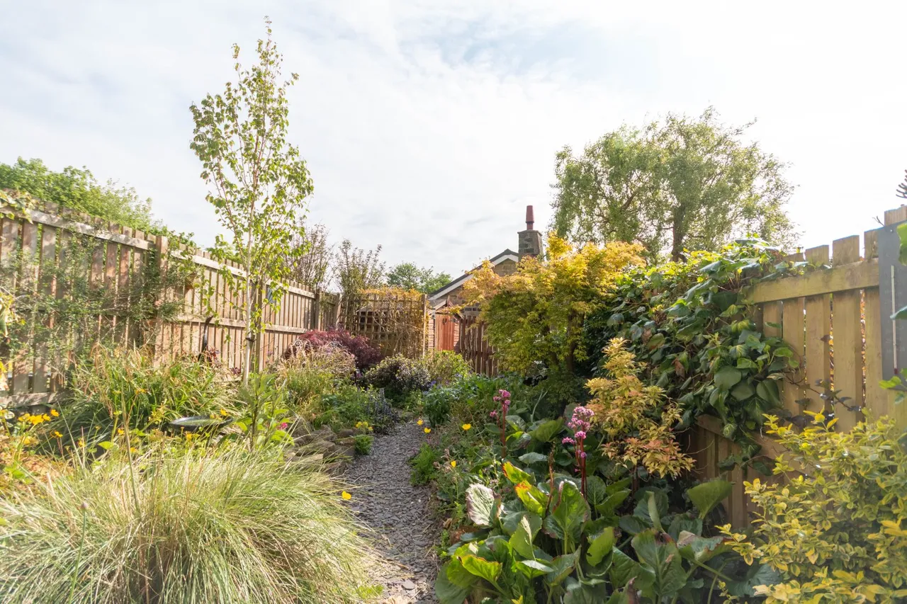 Whitestone Drive, East Morton, BD20, photo 23