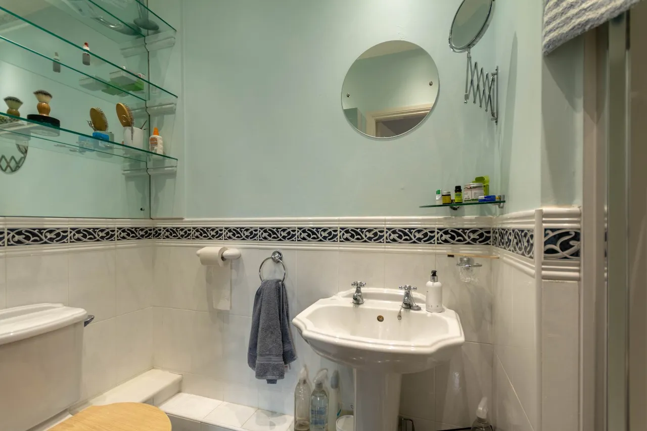 Whitestone Drive, East Morton, BD20, photo 11