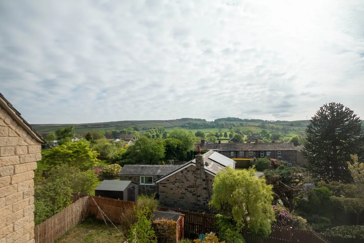 Whitestone Drive, East Morton, BD20, photo 9