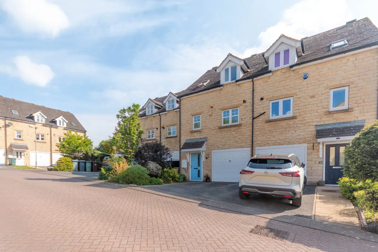 Whitestone Drive, East Morton, BD20, photo 12