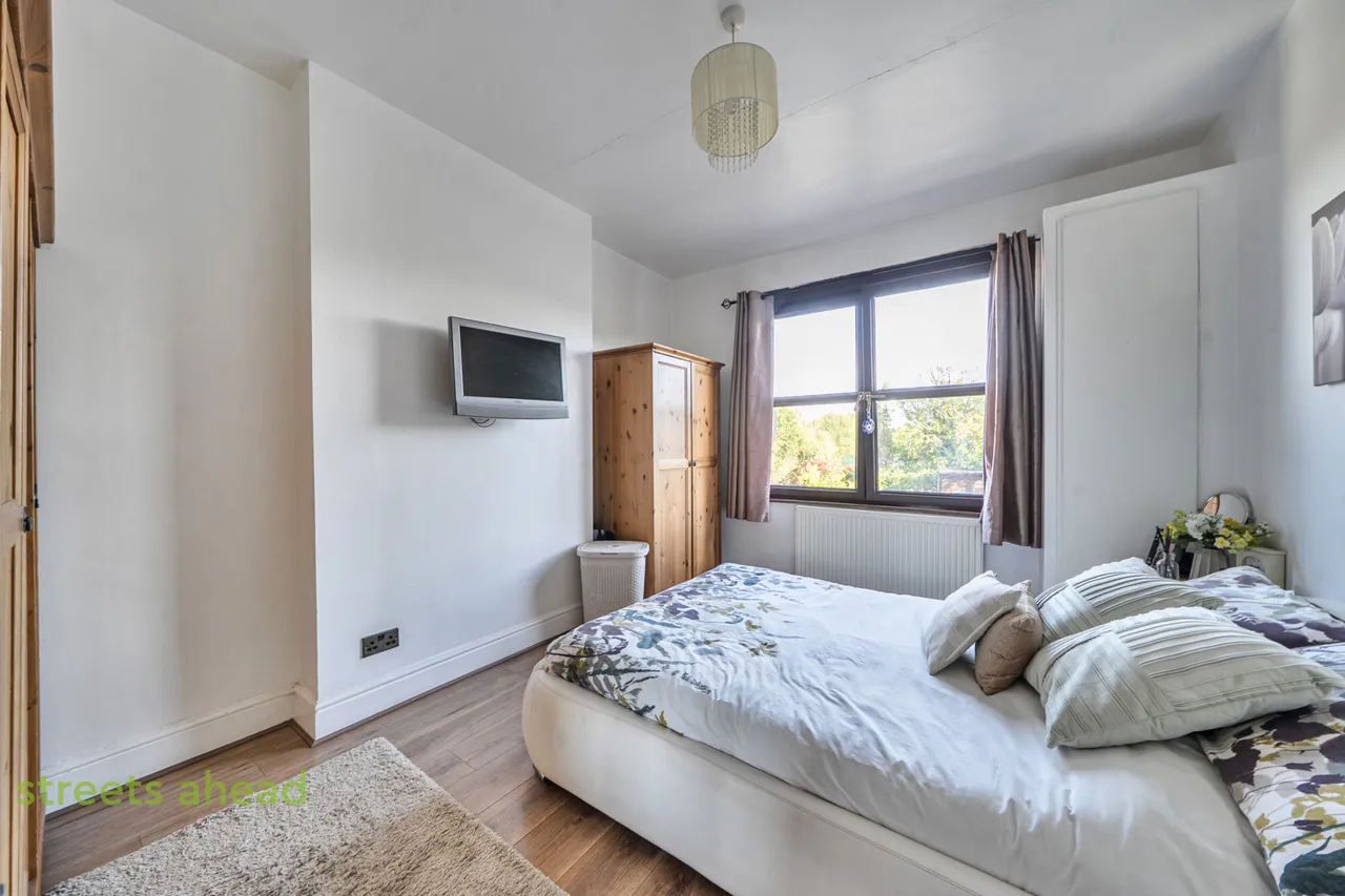 Lower Addiscombe Road, Croydon, CR0, photo 5