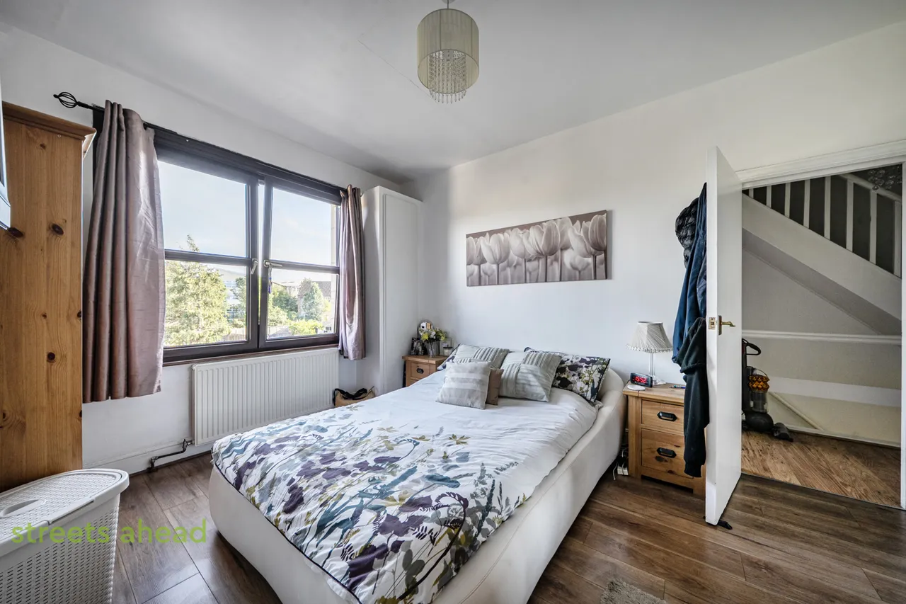 Lower Addiscombe Road, Croydon, CR0, photo 4