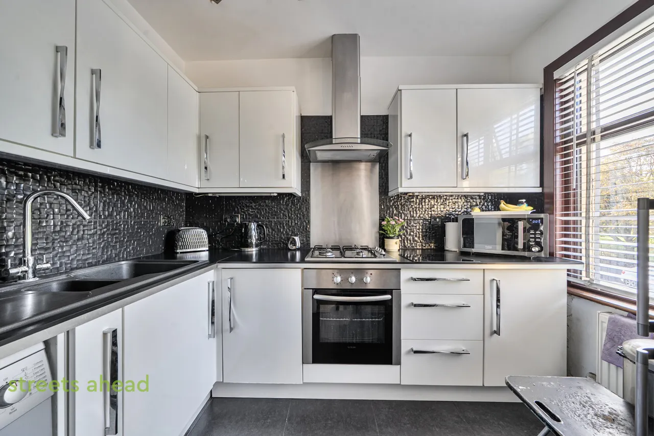 Lower Addiscombe Road, Croydon, CR0, photo 7