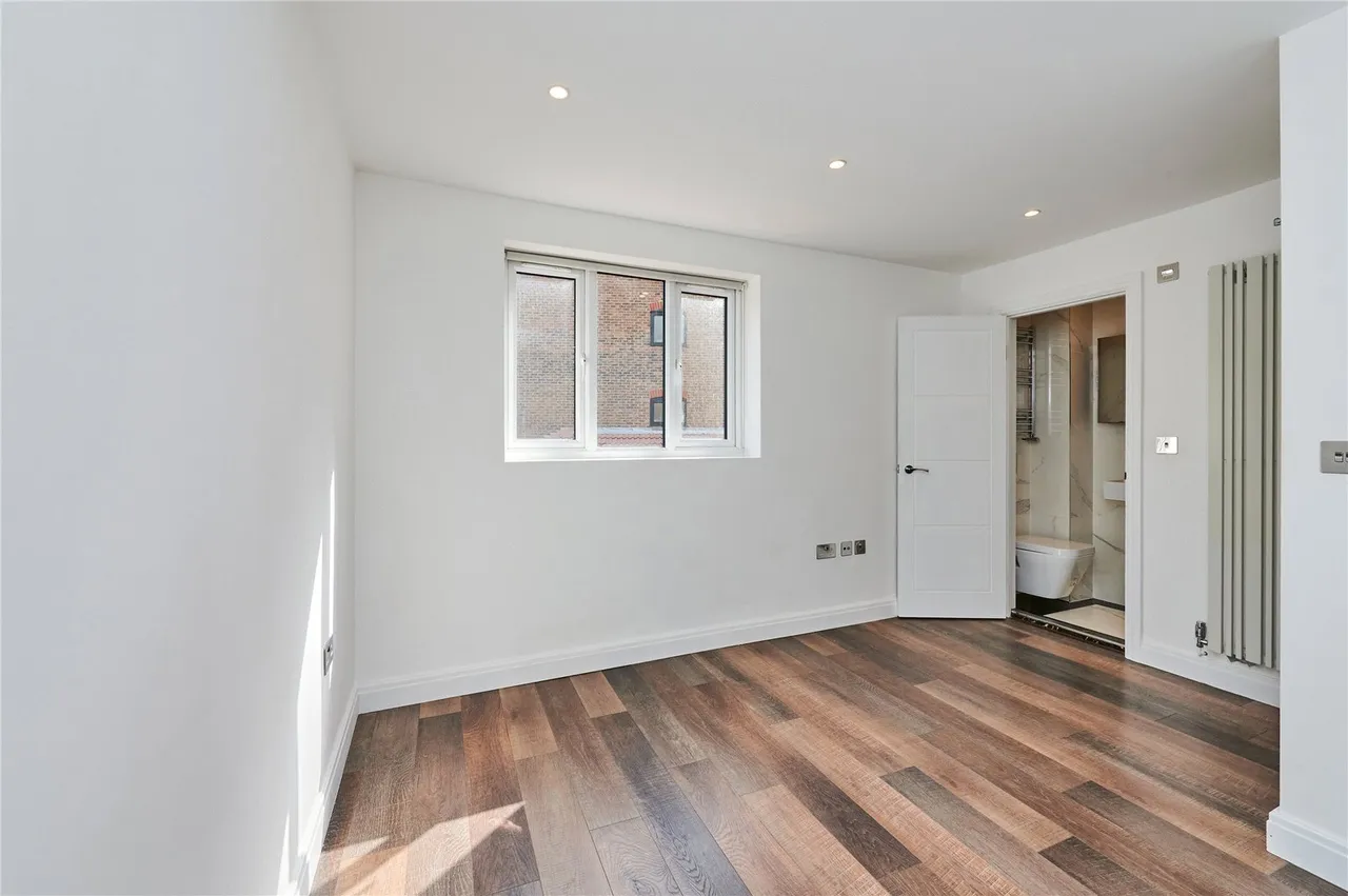 Lancaster Drive, London, E14, photo 8