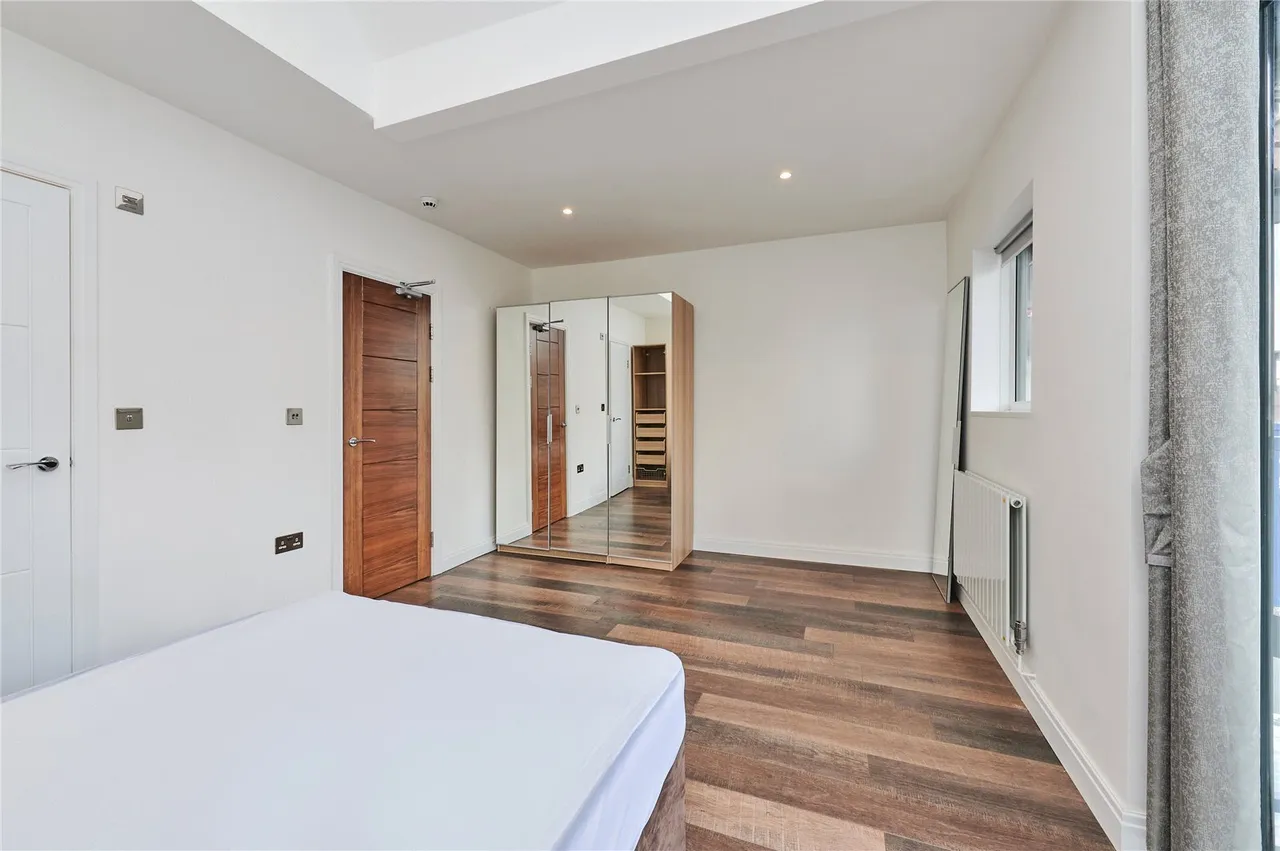 Lancaster Drive, London, E14, photo 10