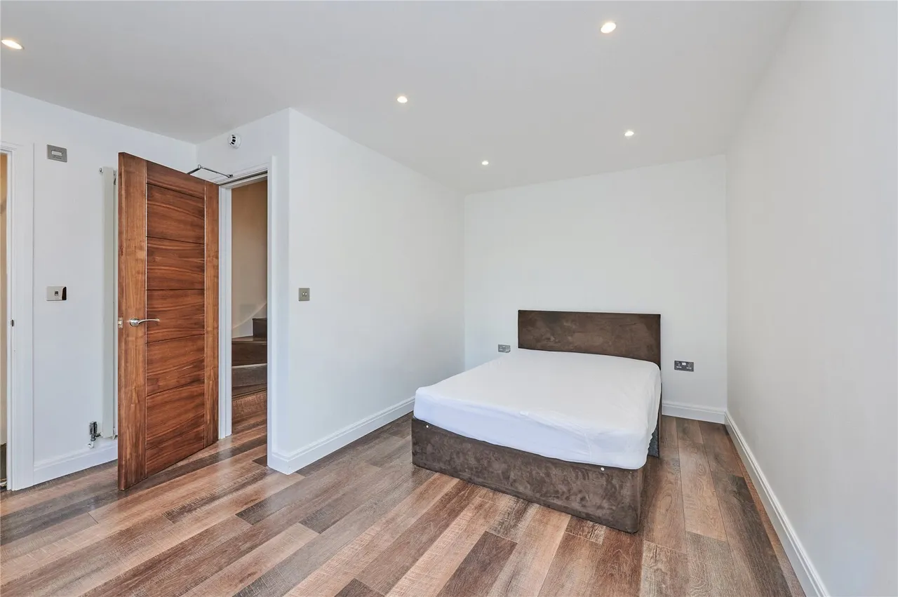 Lancaster Drive, London, E14, photo 7