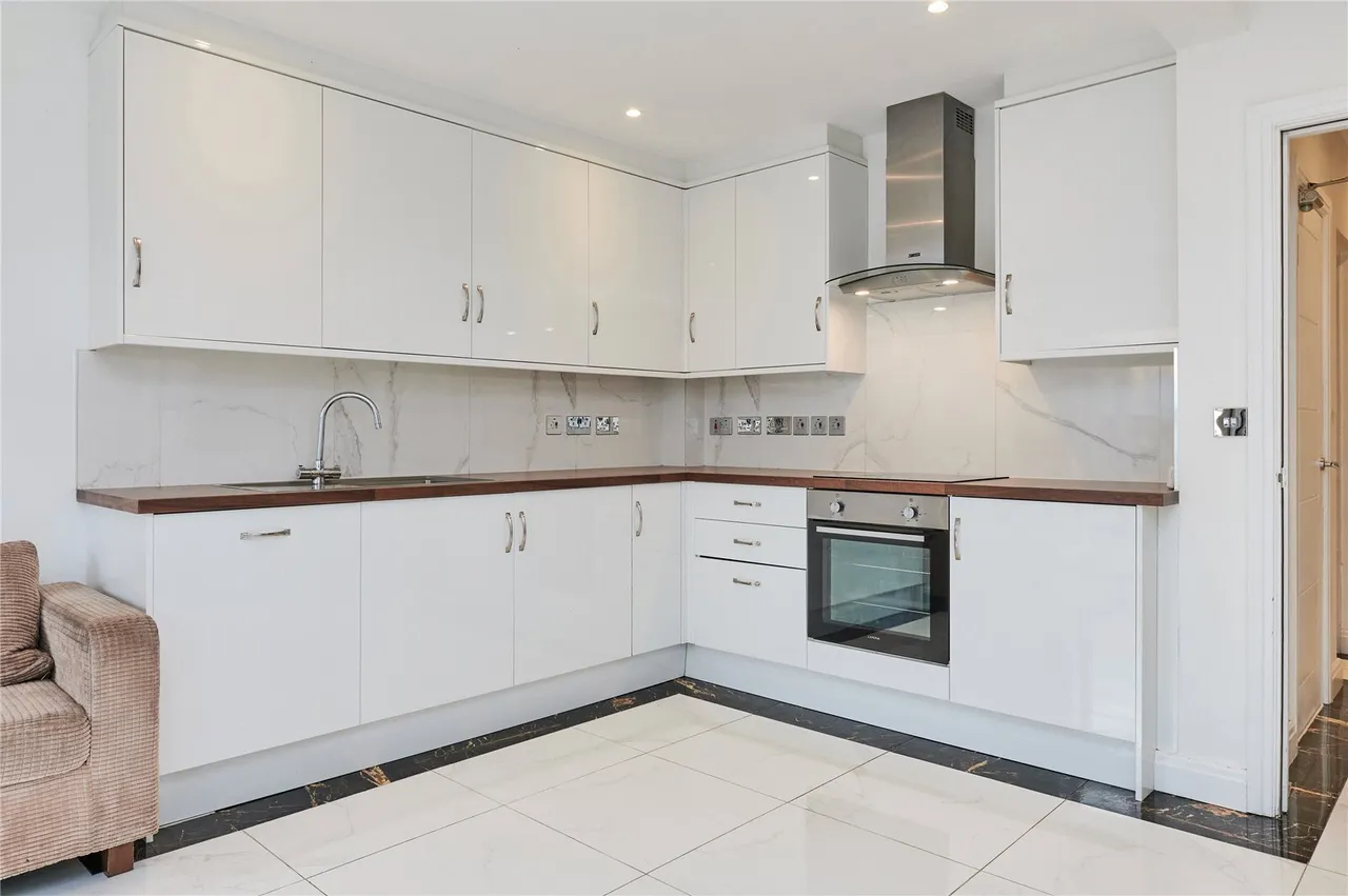 Lancaster Drive, London, E14, photo 4