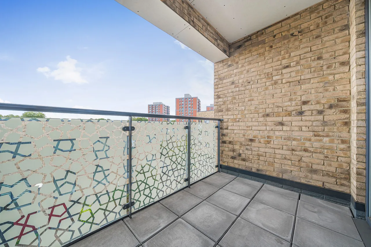 Flat M, 98 Reaston Street, London, photo 8