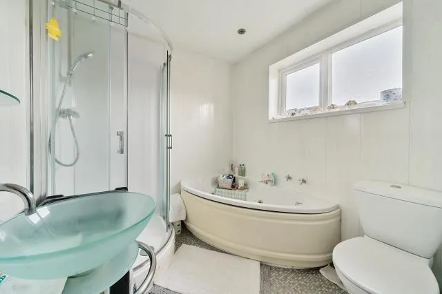 Walton Way, Newbury, RG14, photo 9
