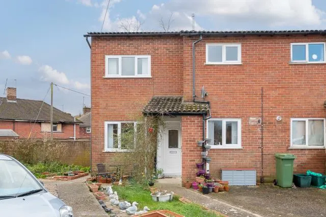 Walton Way, Newbury, RG14, photo 10