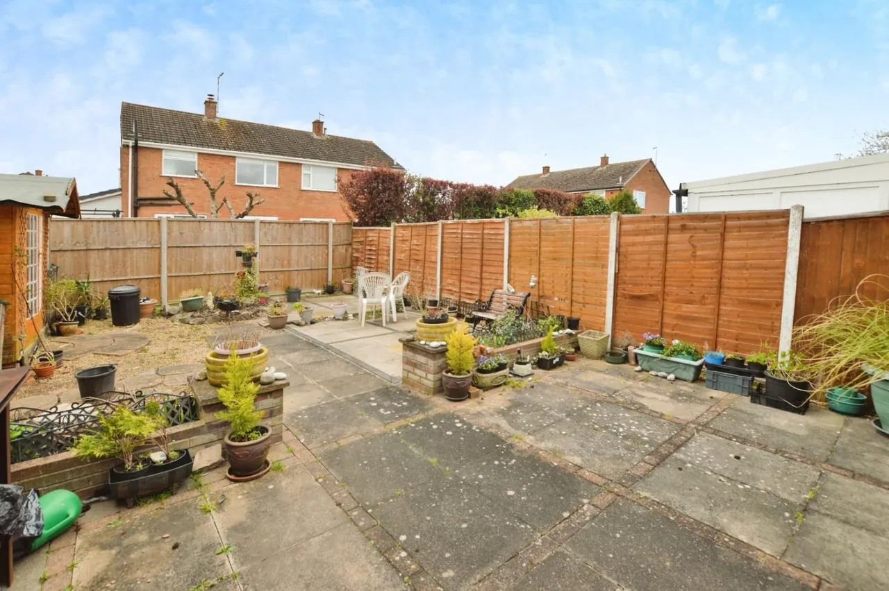 Pitton Close, Wigston, LE18, photo 12