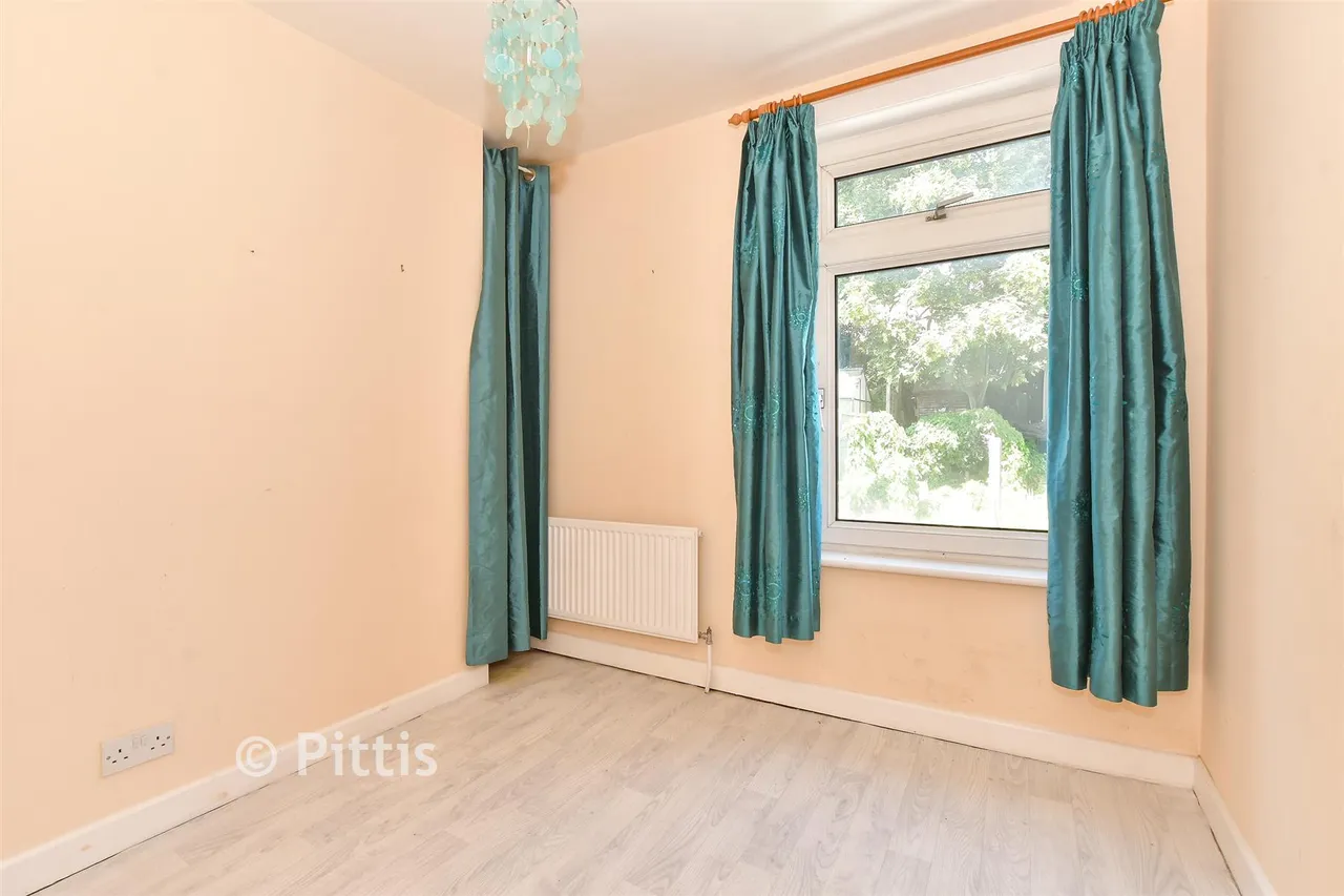 Albert Street, Cowes, PO31, photo 10
