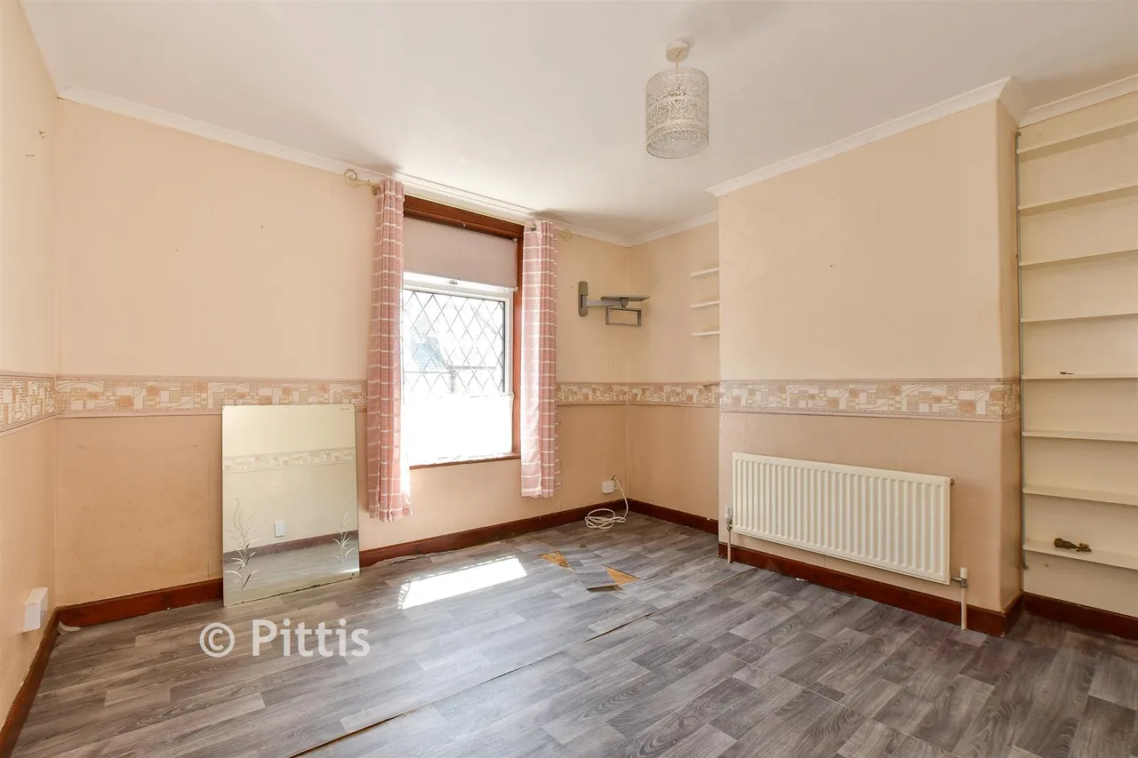 Albert Street, Cowes, PO31, photo 8