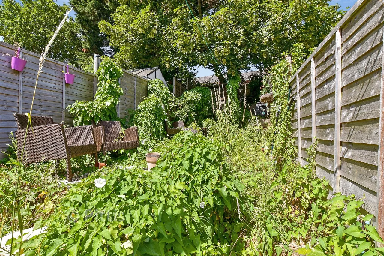Albert Street, Cowes, PO31, photo 13