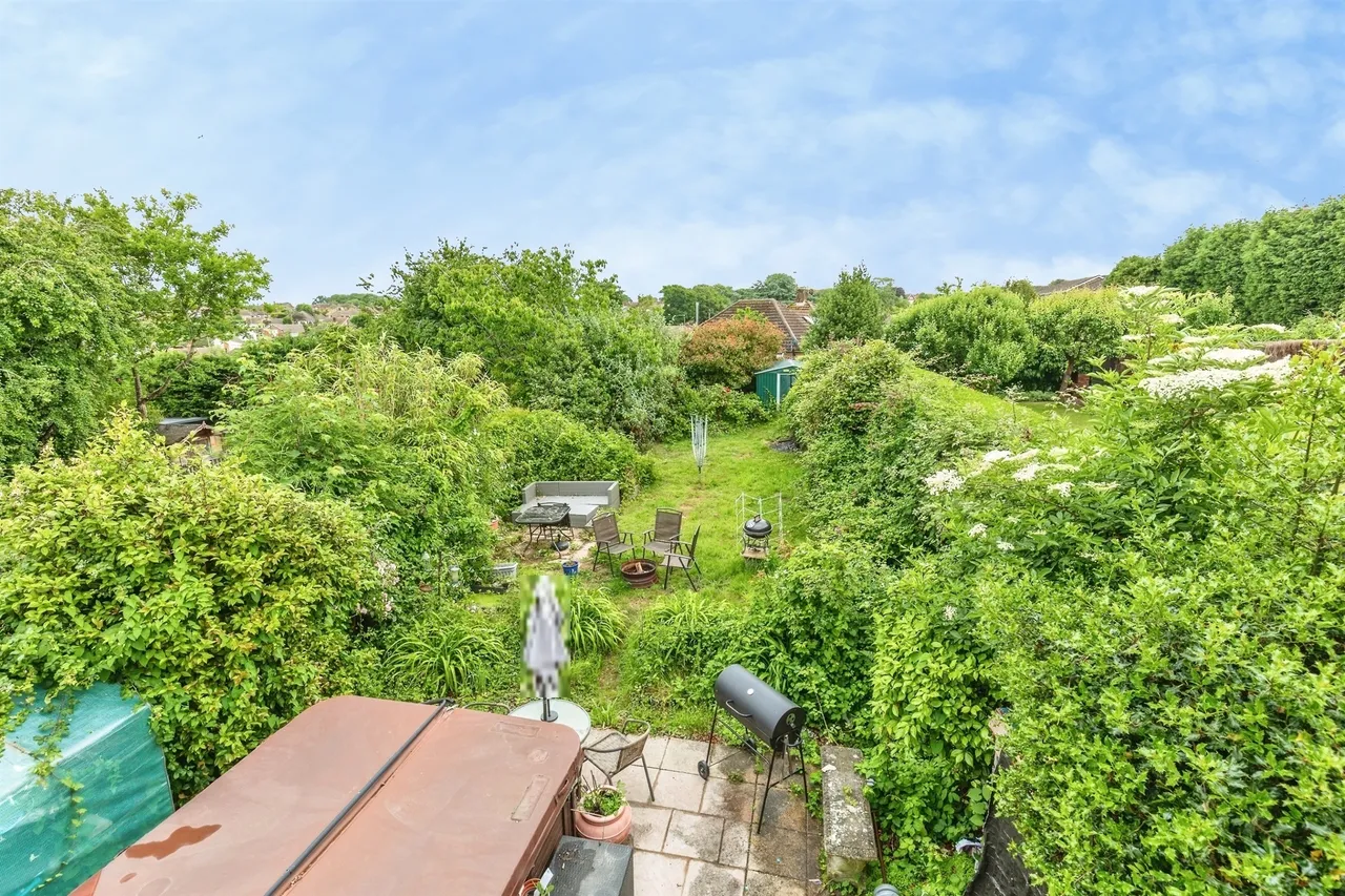 Holliers Hill, Bexhill-On-Sea, TN40, photo 19