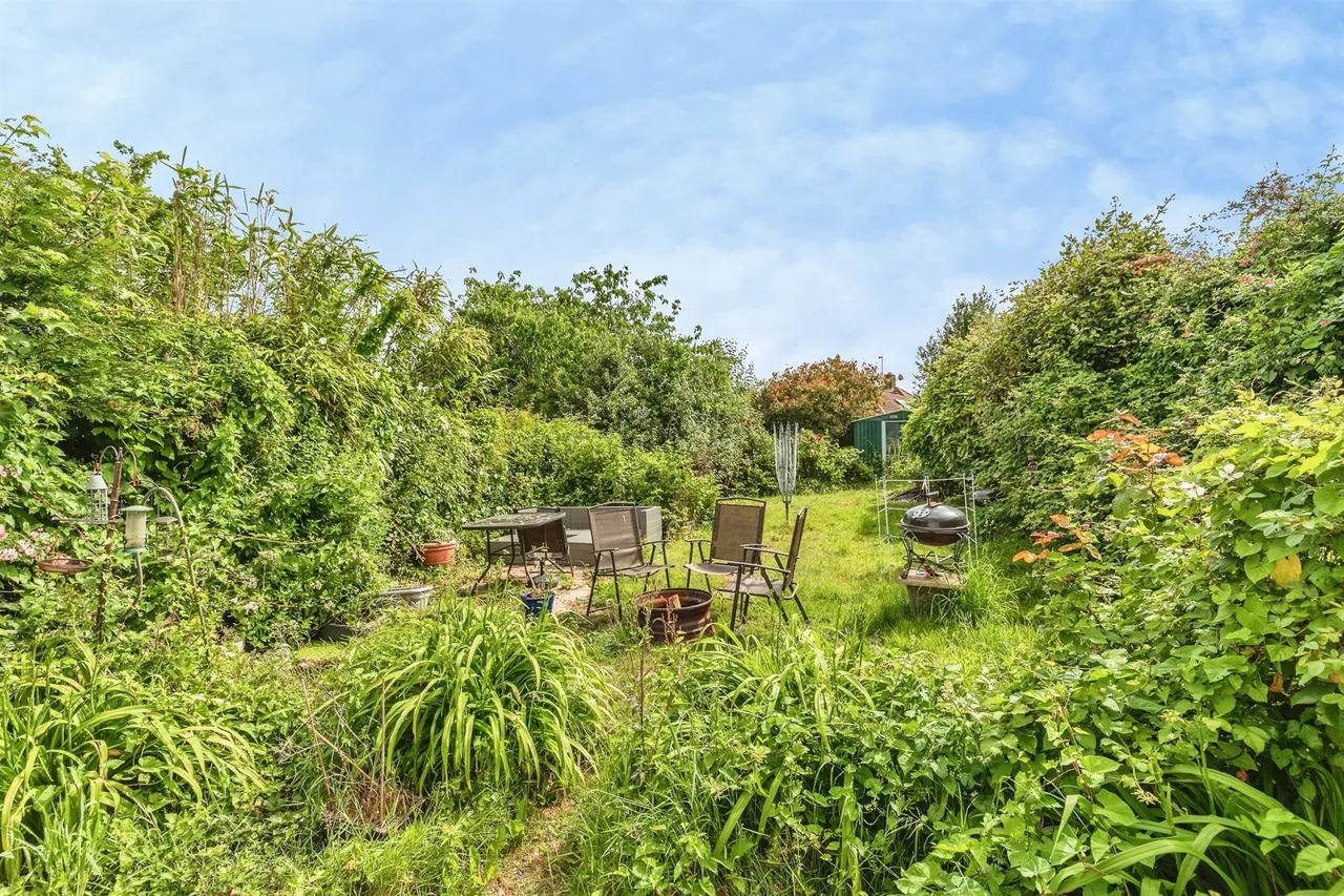 Holliers Hill, Bexhill-On-Sea, TN40, photo 17