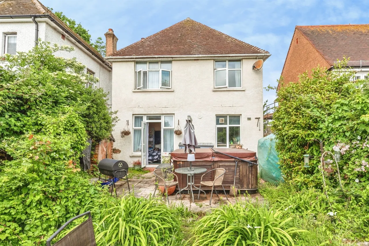 Holliers Hill, Bexhill-On-Sea, TN40, photo 16