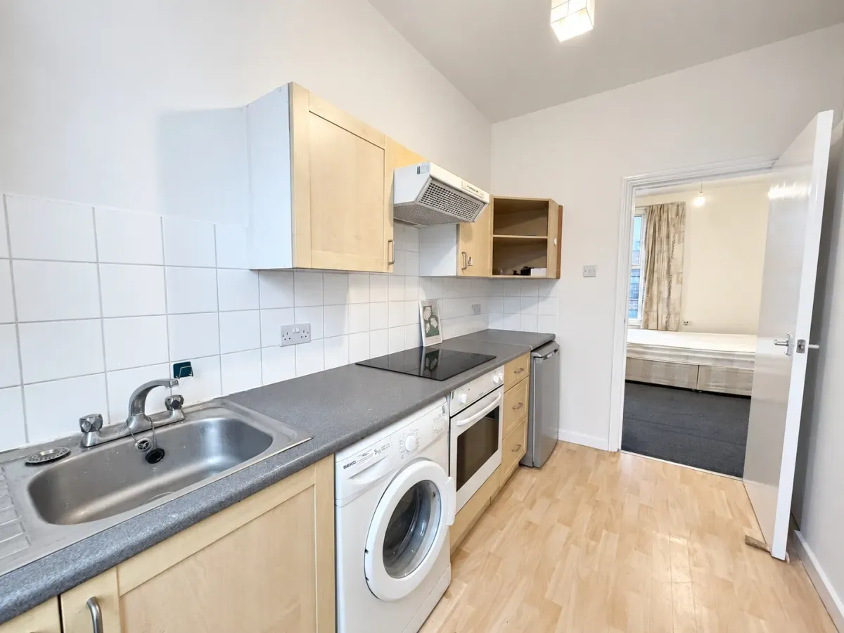 Studio flat to rent in Torriano Avenue, Kentish Town, NW5, photo 9