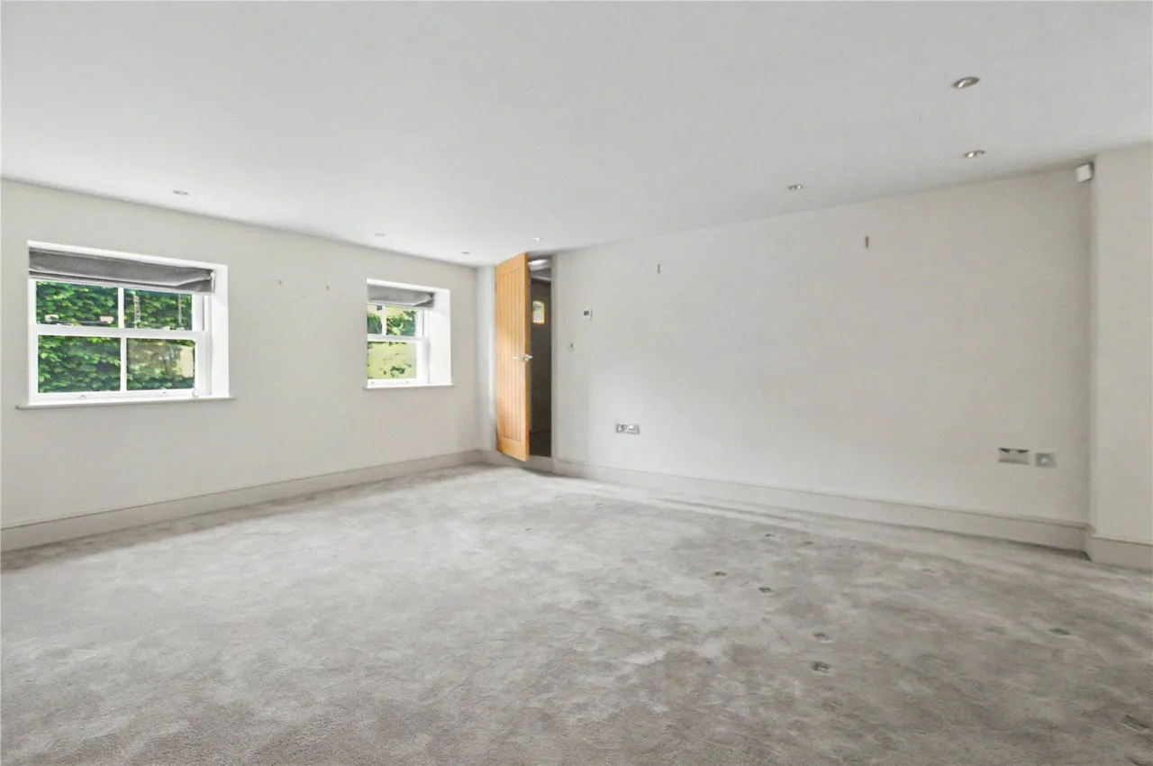 Whitegate, East Keswick, LS17, photo 9