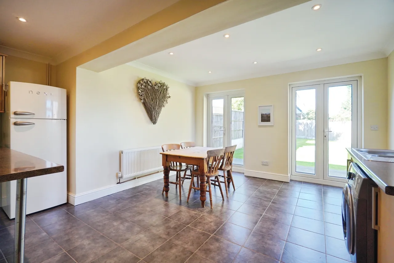 Rouen Way, Ashby-De-La-Zouch, LE65, photo 5