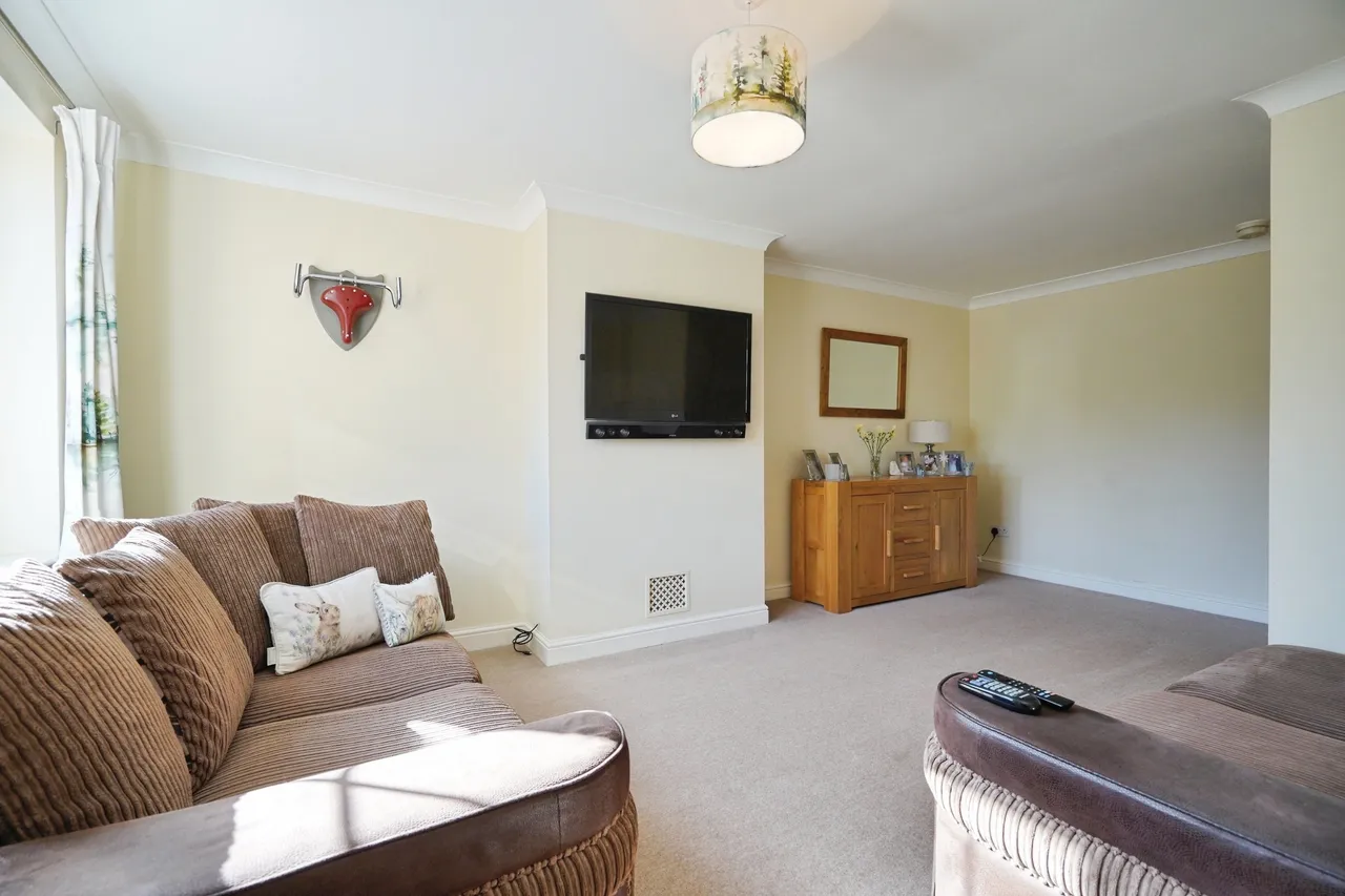 Rouen Way, Ashby-De-La-Zouch, LE65, photo 7