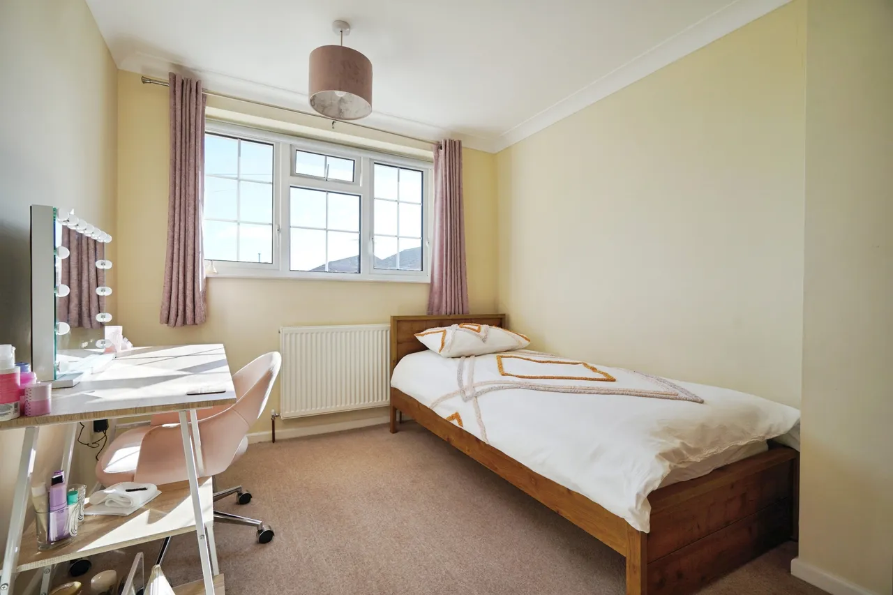 Rouen Way, Ashby-De-La-Zouch, LE65, photo 21