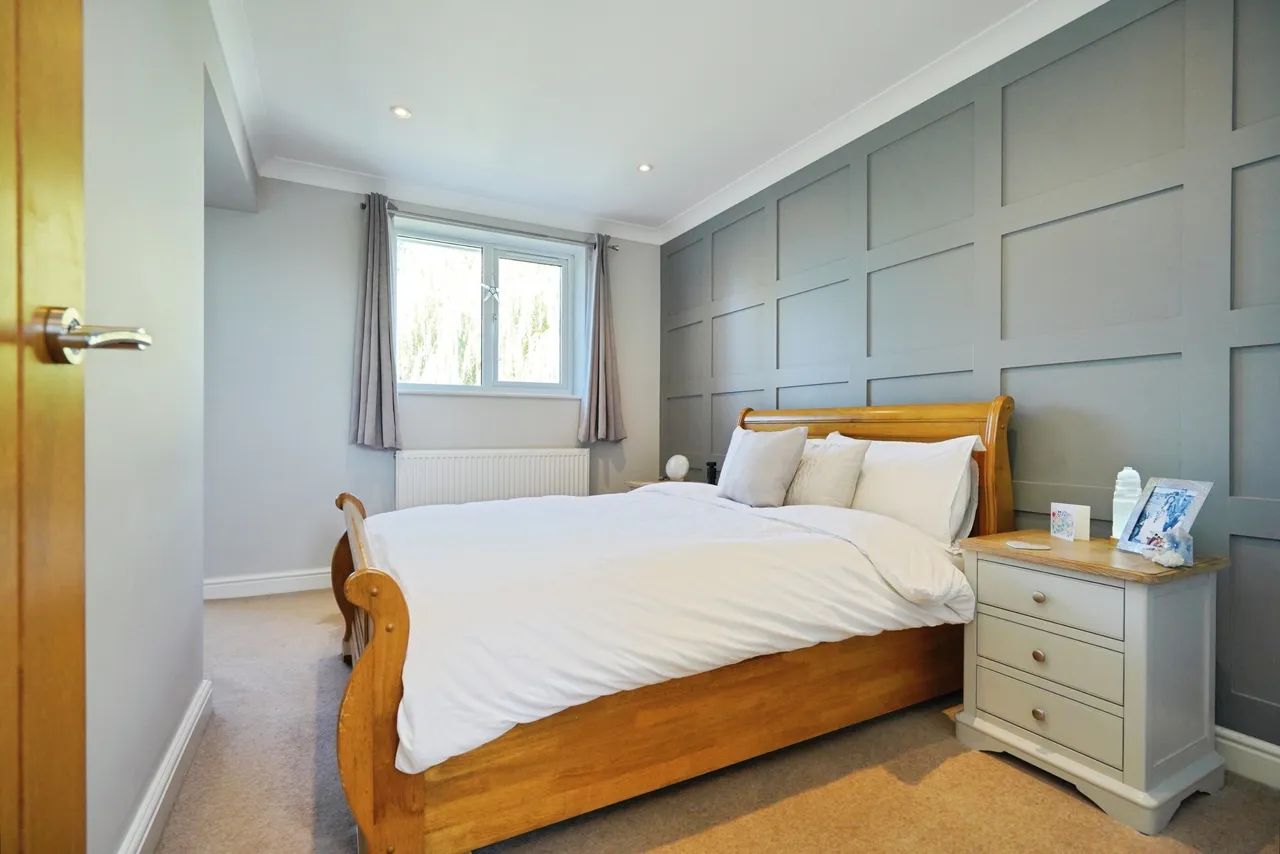 Rouen Way, Ashby-De-La-Zouch, LE65, photo 16