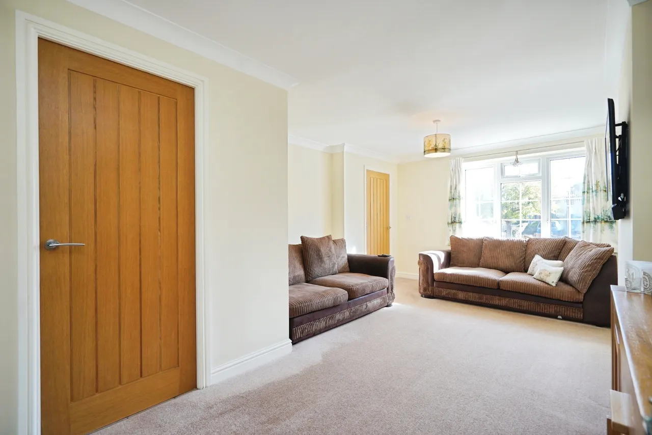Rouen Way, Ashby-De-La-Zouch, LE65, photo 8