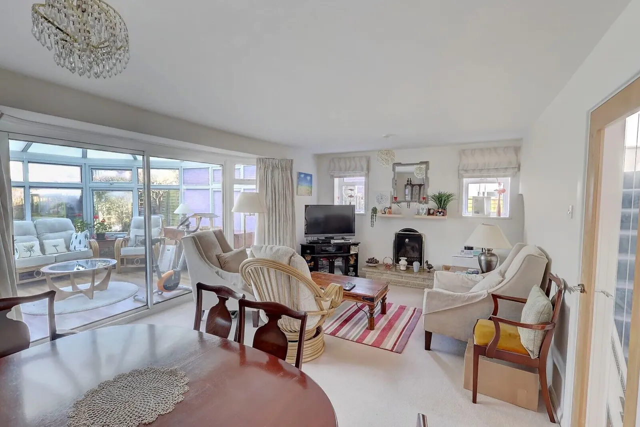 Clarendon Road, Great Missenden, HP16, photo 2