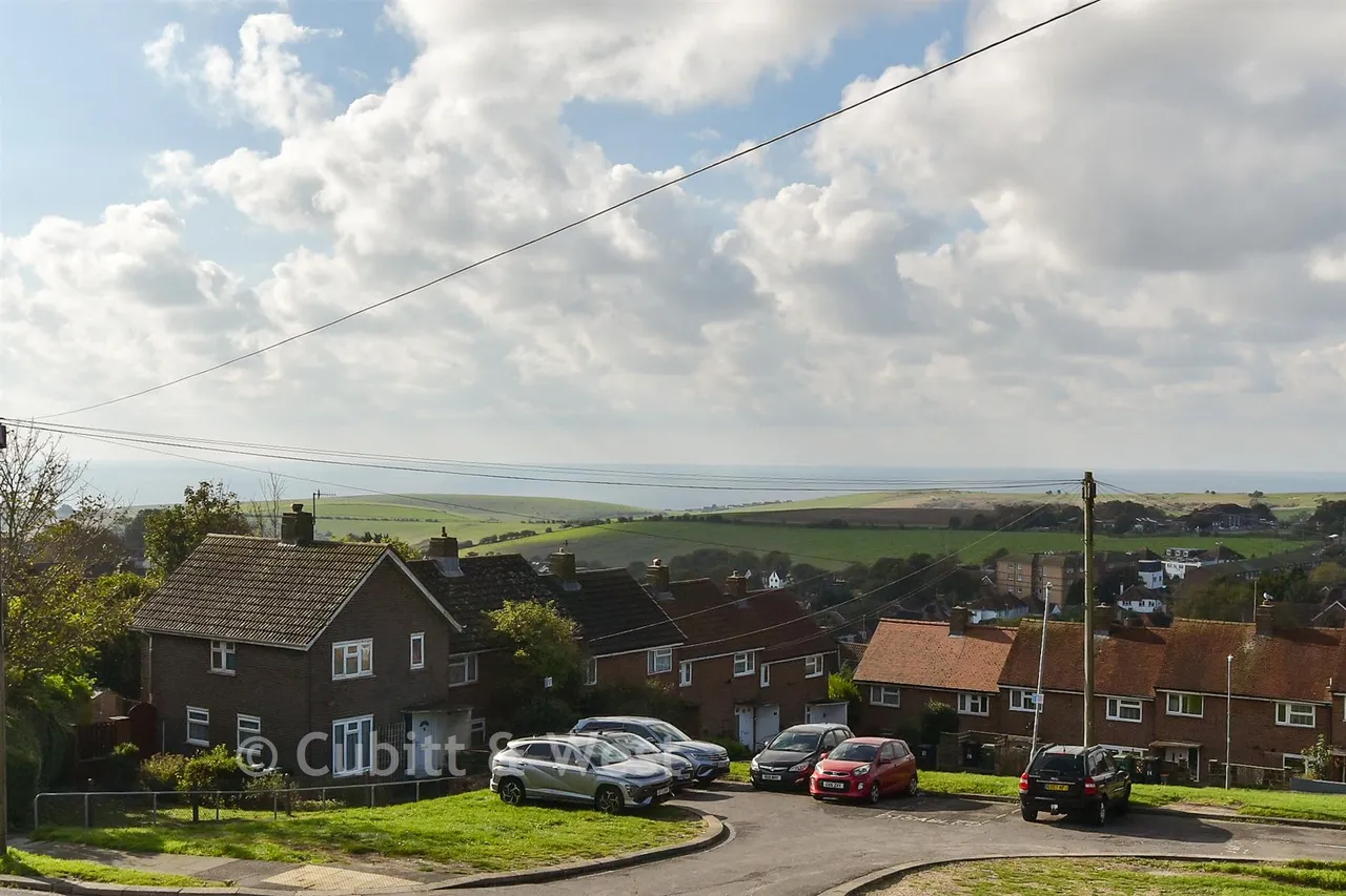 Langley Crescent, Woodingdean, BN2, photo 2