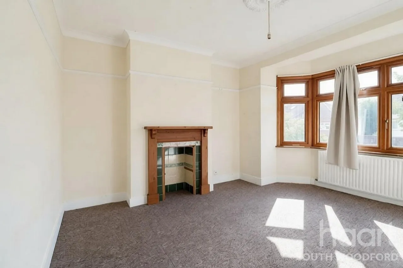 Charnwood Drive, London, E18, photo 9