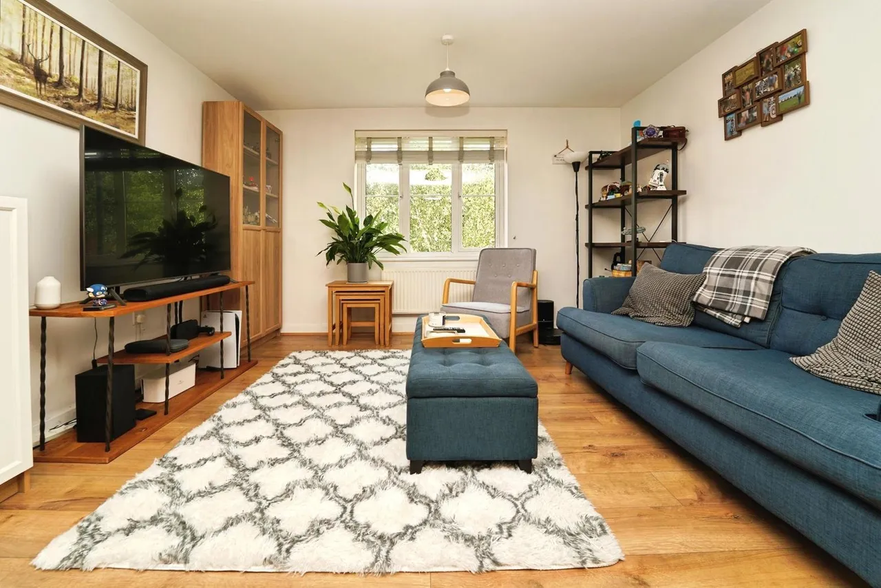 Phelps Mill Close, Dursley, GL11, photo 2