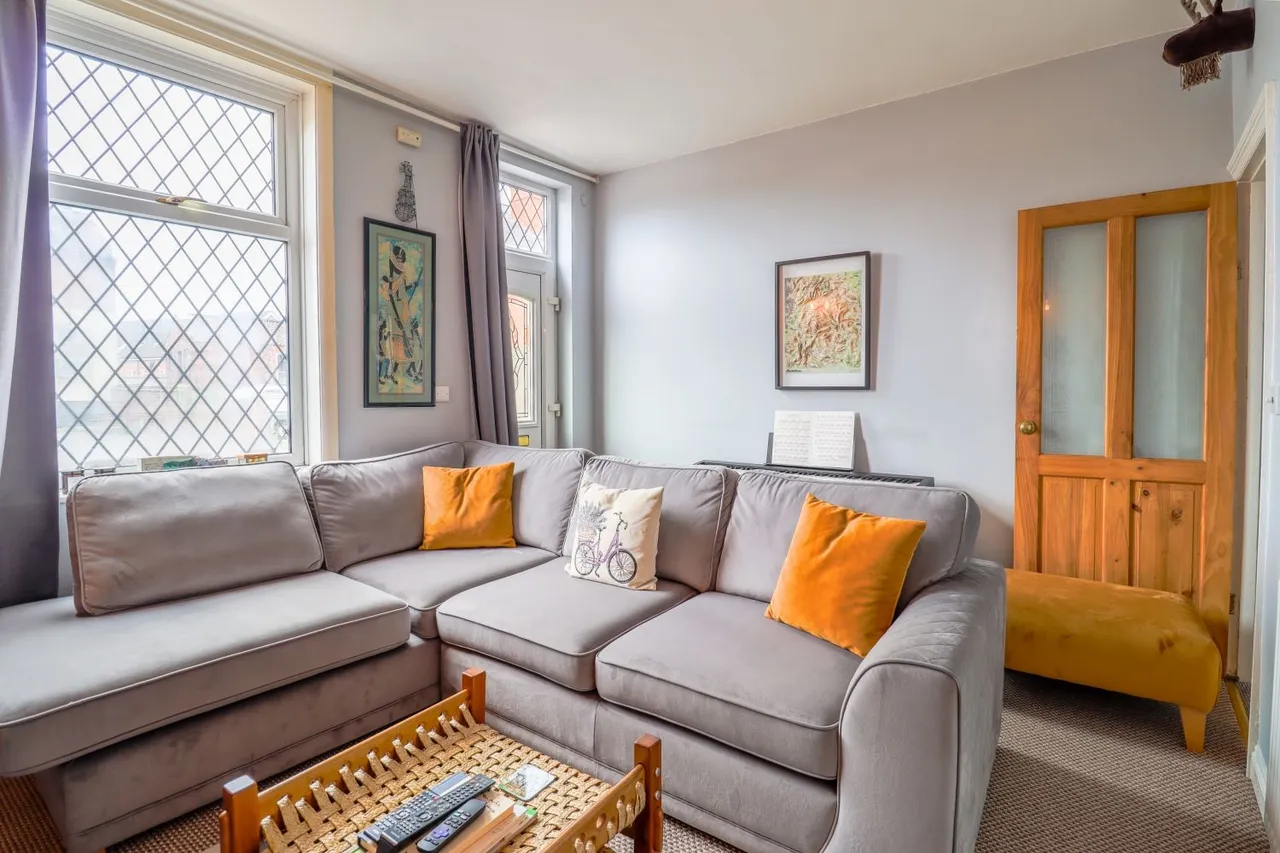 3 bed house for sale, Old Hall Road, Chesterfield, S40