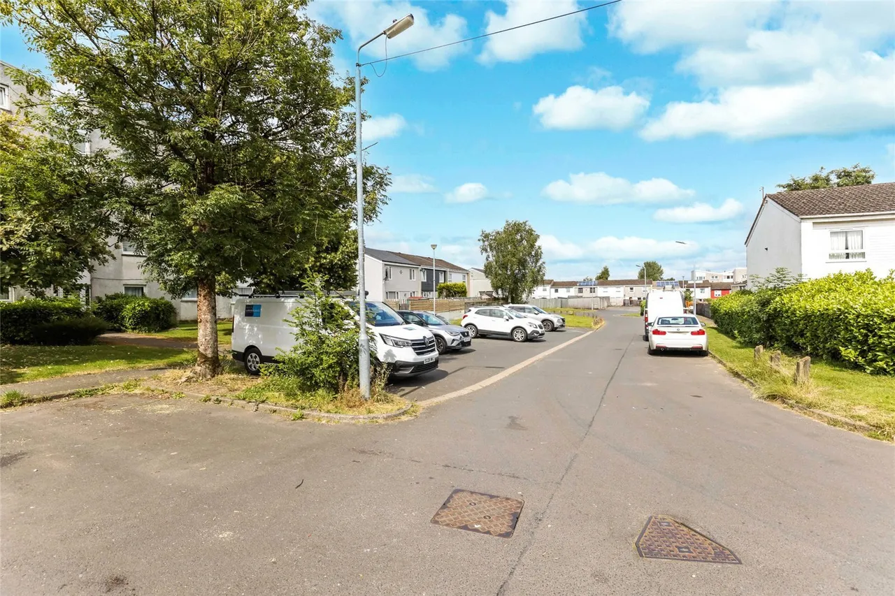 Cypress Crescent, Greenhills, East Kilbride, South Lanarkshire, G75, photo 19