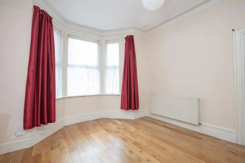 St. Johns Road, London, photo 6