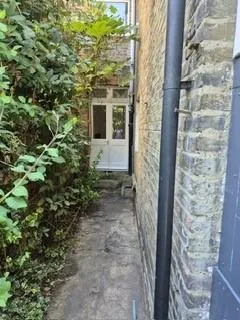 St. Johns Road, London, photo 15