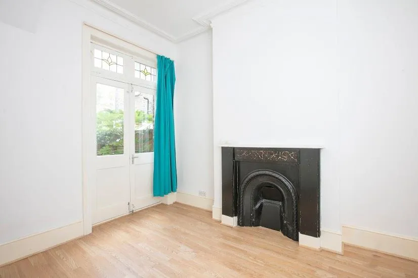 St. Johns Road, London, photo 5