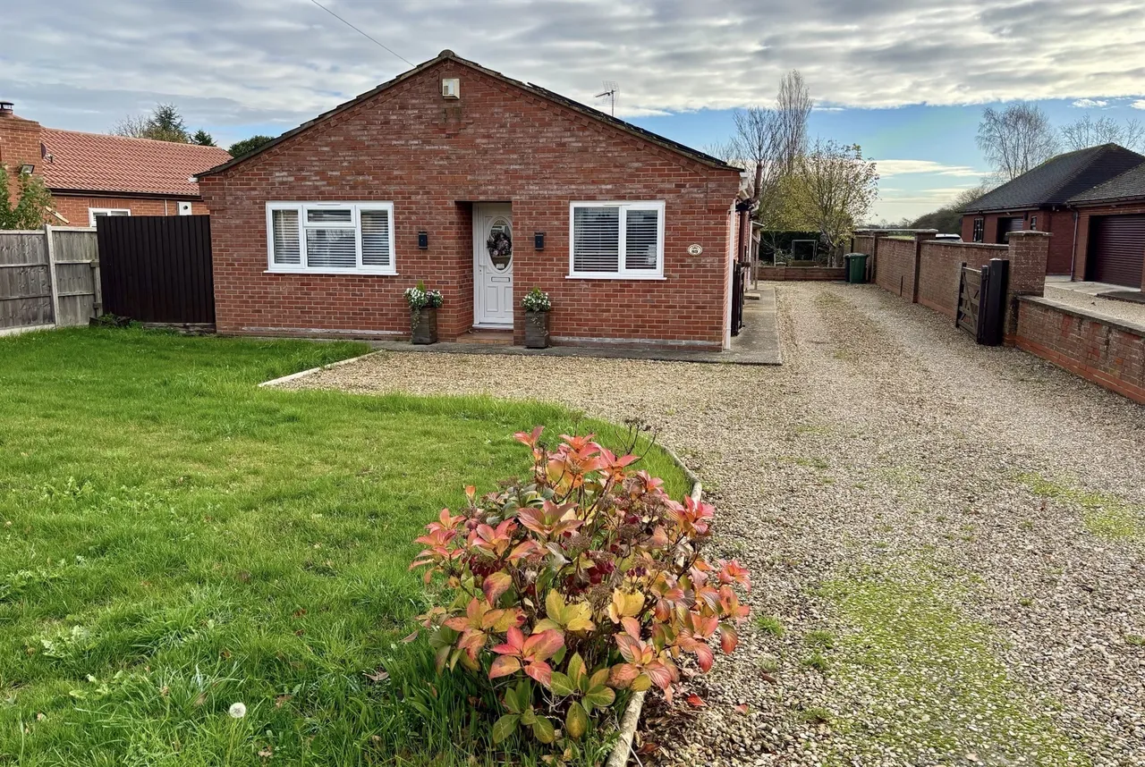 2 bed house for sale — Smeeth Road, Marshland St. James, Wisbech