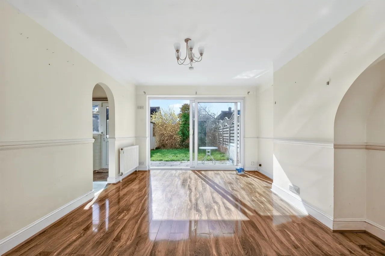 Cromwell Road, Worcester Park, photo 2