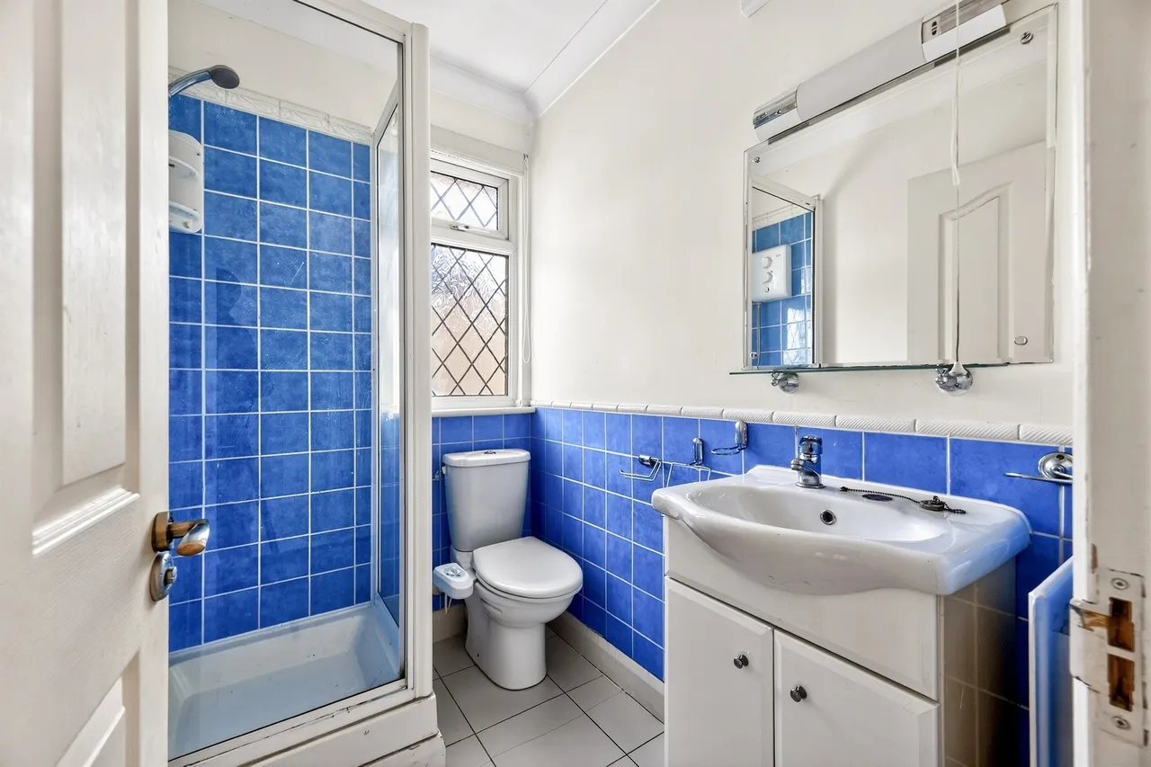 Cromwell Road, Worcester Park, photo 12