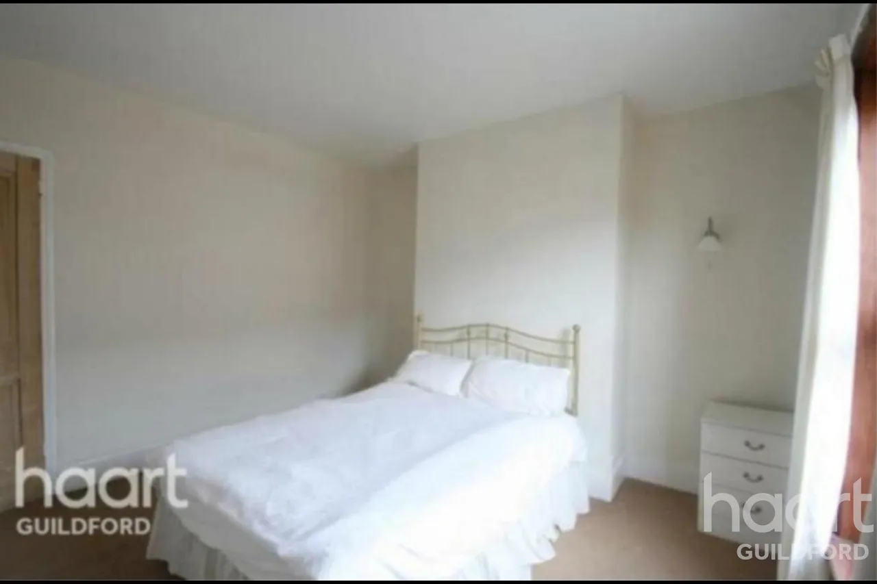 Sydenham Road, GU1, photo 4