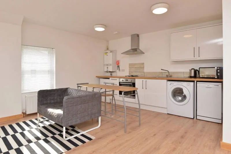 Coldridge House, Cowley Bridge Road, Exeter, Devon, EX4 4GB, photo 3