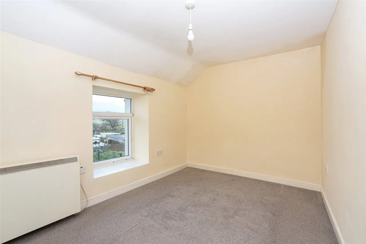 Llwyn Onn Terrace, Penygroes, photo 5